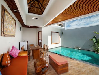 Avery Le Nixsun Villas By Waringin Hospitality