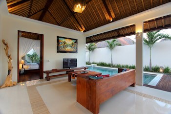 Avery Le Nixsun Villas By Waringin Hospitality