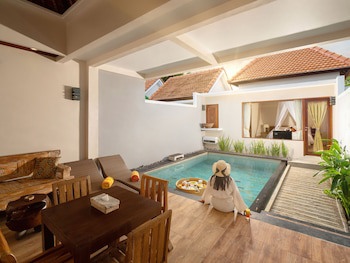 Avery Le Nixsun Villas By Waringin Hospitality
