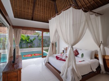 Avery Le Nixsun Villas By Waringin Hospitality