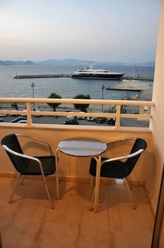 Zephyros Hotel galeri fotoğrafı