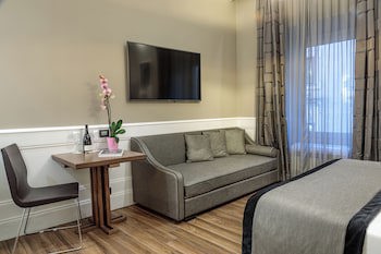 The Independent Suites galeri fotoğrafı
