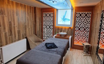 Fengo Hotel