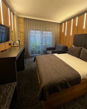 Fengo Hotel