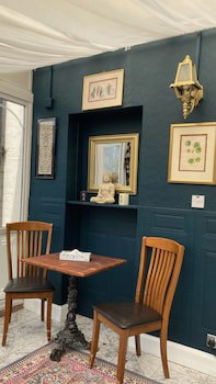 Charlotte Guest House