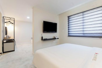 La Feliz Hotel Csm