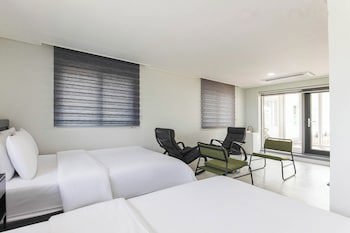 La Feliz Hotel Csm