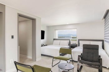 La Feliz Hotel Csm