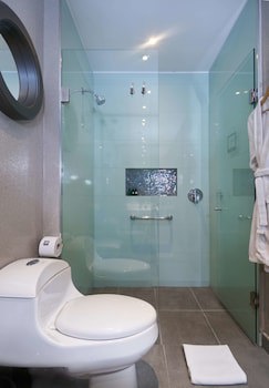 100 Luxury Suites By Preferred