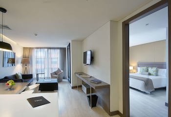 100 Luxury Suites By Preferred