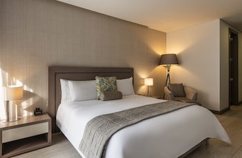 100 Luxury Suites By Preferred