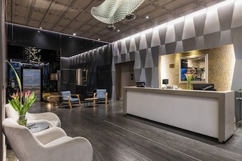 100 Luxury Suites By Preferred