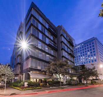 100 Luxury Suites By Preferred