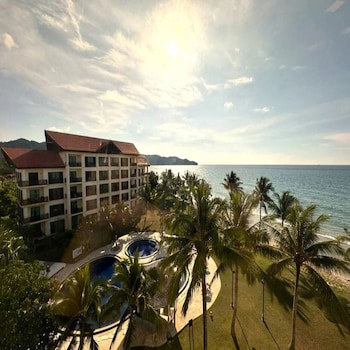 Borneo Beach Villas