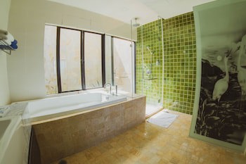 Borneo Beach Villas