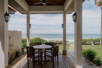 Borneo Beach Villas