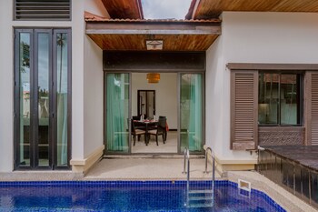 Borneo Beach Villas
