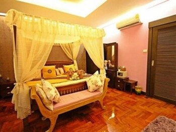 Baan Fern Talay