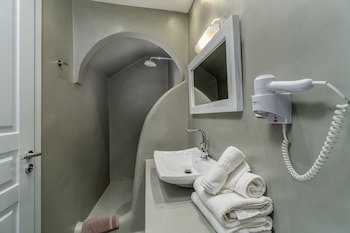 Central Fira