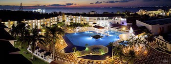 Cozumel Hotel & Resort, Trademark Collection By Wyndham