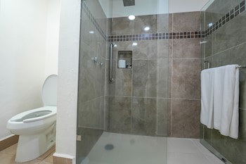 Cozumel Hotel & Resort, Trademark Collection By Wyndham
