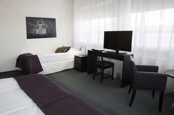 22 Hill Hotel