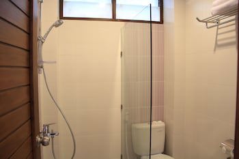 Clv Hotel & Villa