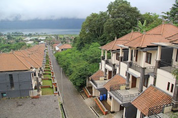 Clv Hotel & Villa