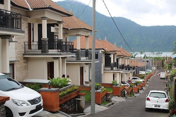 Clv Hotel & Villa