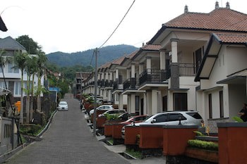 Clv Hotel & Villa