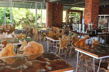 Clv Hotel & Villa
