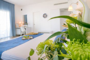 Mikes Kanarium Hotel galeri fotoğrafı