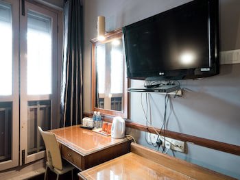 Four Chain View Hotel