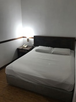 Four Chain View Hotel