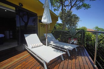 Cliffside Luxury Inn