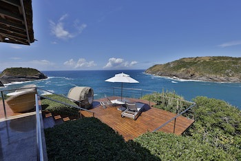 Cliffside Luxury Inn