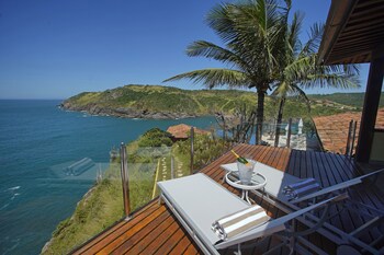 Cliffside Luxury Inn