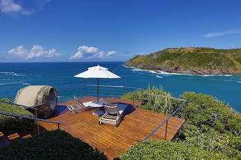 Cliffside Luxury Inn