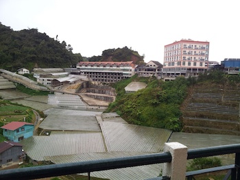 E Resort