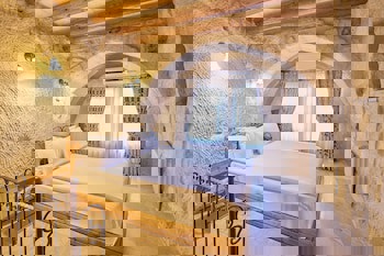 Mithra Cave Hotel - Special Class