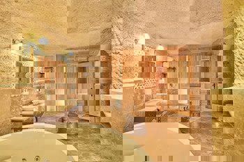 Mithra Cave Hotel - Special Class