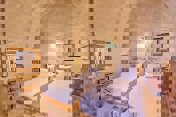 Mithra Cave Hotel - Special Class