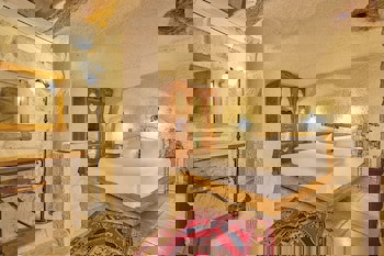 Mithra Cave Hotel - Special Class