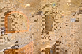 Mithra Cave Hotel - Special Class