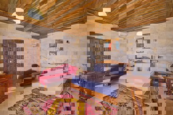 Mithra Cave Hotel - Special Class