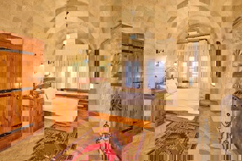 Mithra Cave Hotel - Special Class