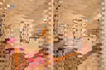 Mithra Cave Hotel - Special Class