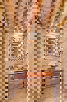 Mithra Cave Hotel - Special Class