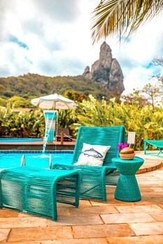 Dolphin Hotel