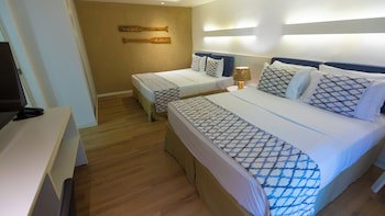 Dolphin Hotel